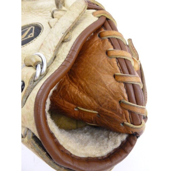 Nike‎ Diamond Ready Show Series - Full Size Catchers Mitt - Right Hand Throw - Picture 8 of 16